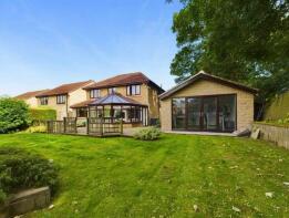 5, Woodbourne Gardens, Tankersley, Barnsley S75 3DX