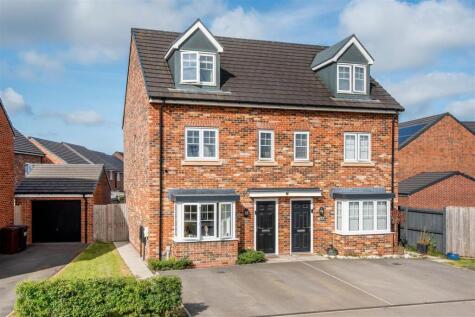 Goldcrest Avenue, Farington Moss, Leyland