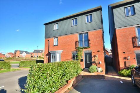 Moors Lane, Houlton
