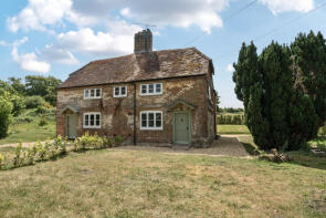2, Manor Farm Cottages, Elstead Road, Seale GU10 1HX