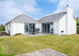 Lerryn, Rock Road, Rock, Wadebridge PL27 6PW