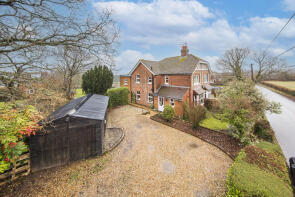 37 Woodside, Shrub Lane, Etchingham TN19 7BU