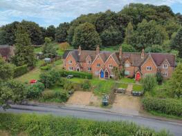 18, Sandhill Close, Bedford MK45 2JD