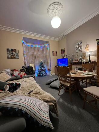 Flat 1 122 Living room