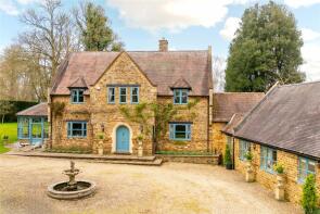 Knightley Lodge, Fawsley Road, Daventry NN11 3BA