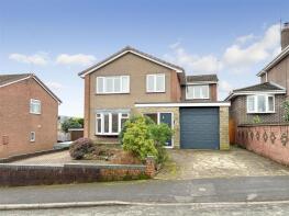 6, Essex Drive, Stoke-on-trent ST8 6SF