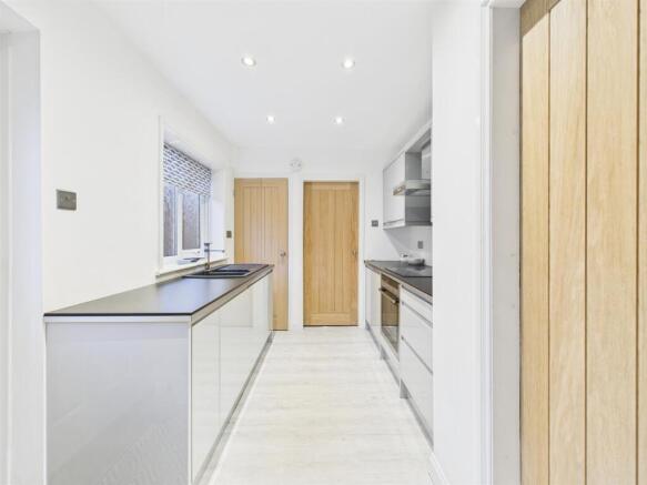 Kitchen: