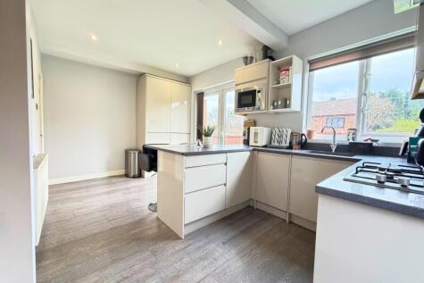 14 Topcliffe Lane