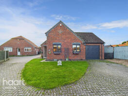 1, Paddock Chase, Glentham, Market Rasen LN8 2FB