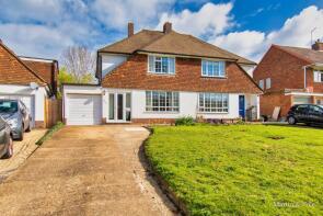 55, Lakeside, Earley RG6 7PG