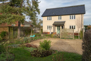 Hill View, Bell Green, Halesworth IP19 0DH