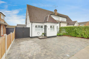 4, Napier Gardens, Thundersley, Benfleet SS7 3UZ