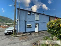 10, De Winton Terrace, Llwynypia, Tonypandy CF40 2HE