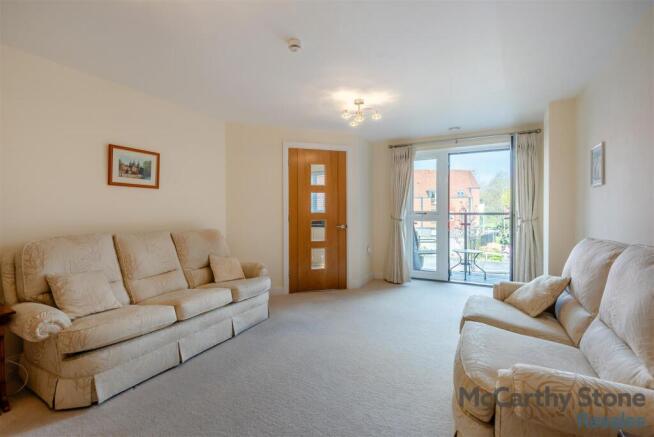 8685114-interior07.jpg