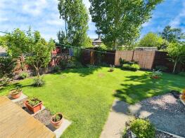 83, Bellasize Park, Brough HU15 2XT