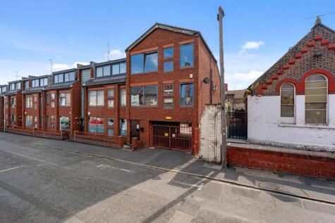Heald Street, Liverpool, L19