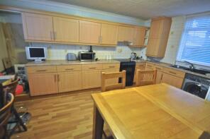 4, Perran Close, Hull HU7 4PL