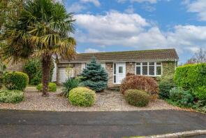 25, Pines Road, Bristol BS30 6JN