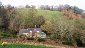 Bankers Cottage, Lane From Caennion Cottage To Bankers Cottage, Erbistock, Wrexham LL13 0DW