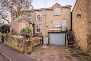7, Spout House Lane, Brighouse HD6 2PL
