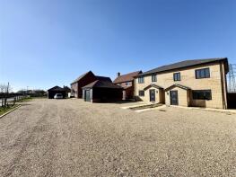 8, Hubbards Close, Combs IP14 2AQ