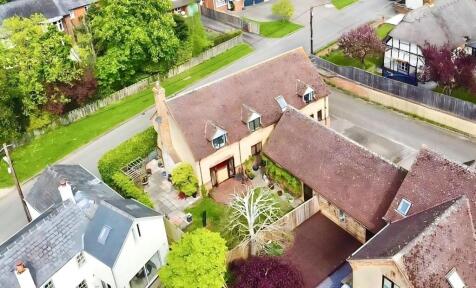 Sportsman Close, Steeple Claydon, MK18