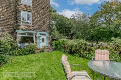Chew Valley Road, Greenfield, Saddleworth, OL3