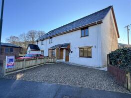 14, Cysgod Y Llan, Tregaron SY25 6AS