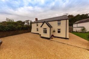 Holly Cottage, A472 Pantypwyddyn Farm To Little Henrhiw, Usk NP15 1QA