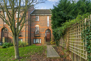 27e, Blandford Road, Teddington TW11 0LF