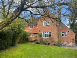 100, Main Road, Winchester SO21 2JY