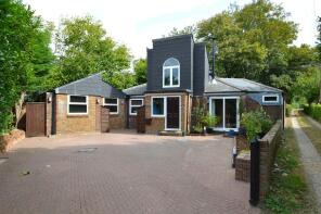 Doulton Lodge, Pottery Lane, Halstead CO9 3EU