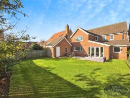 11, Barmoor Drive, Gosforth, Newcastle Upon Tyne NE3 5RE