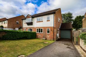 54, Sherwood Close, Liss GU33 7BT