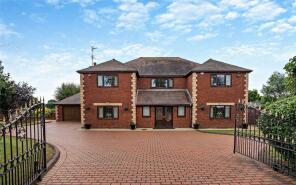 The Courtyard, Castleton Rise, Castleton, Cardiff CF3 2WA