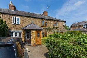 2, Stratton Cottages, Fifield Road, Bray, Maidenhead SL6 2DY