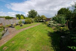16, Winding Shott, Hertford SG14 2QP