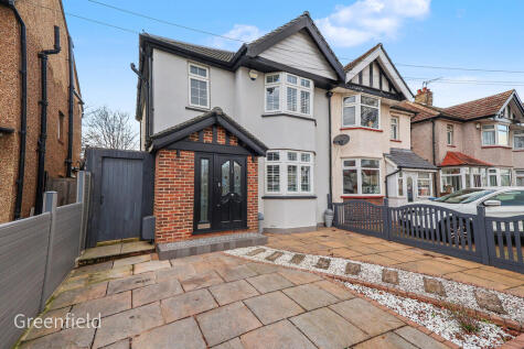 Princes Avenue, Surbiton