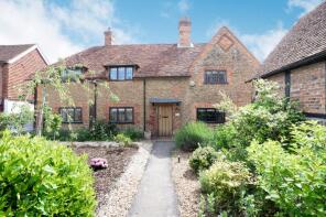Ross Cottage, The Street, Guildford GU3 1EB