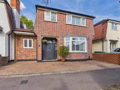 Claremont Close, Hersham, Walton-On-Thames