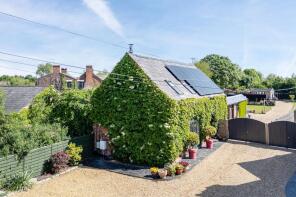 Primrose Barn, Warrington Road, Mickle Trafford, Chester CH2 4EB