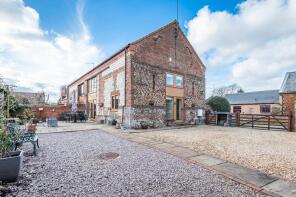 1, Church Farm Barns, Main Road, King's Lynn PE32 1XL