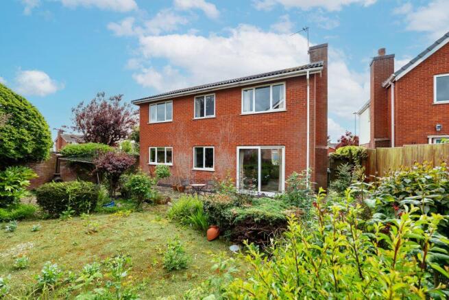 21 rear - 4 bedroom detached (house) at Long Fur