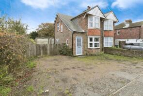 1, Hayes Cottages, Horsham Road, Five Oaks RH14 9AR