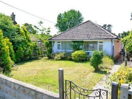 Chevin, Christchurch Road, Ringwood BH24 3AX