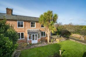 Fox And Hounds Cottage, Main Road, Newport PO30 3ER