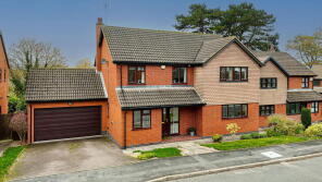 28, Holbourne Close, Loughborough LE12 8NE