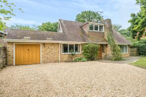 Lyndberry, Chalk Road, Ifold, Billingshurst RH14 0UE
