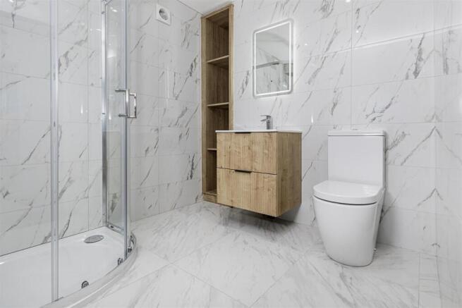 En Suite Shower Room