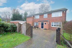 9, Sheraton Close, Blackwater, Camberley GU17 9AZ